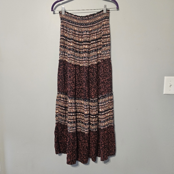 Mossimo Supply Co. Tiered Maxi Skirt - Picture 3 of 5